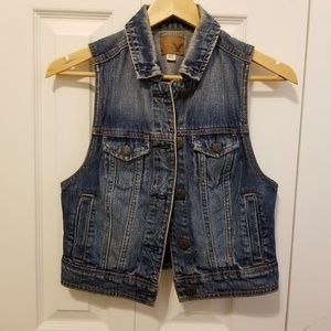 AE Denim Vest